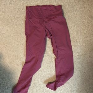 Lululemon Size 6 Magenta Wunder Under Leggings 28”